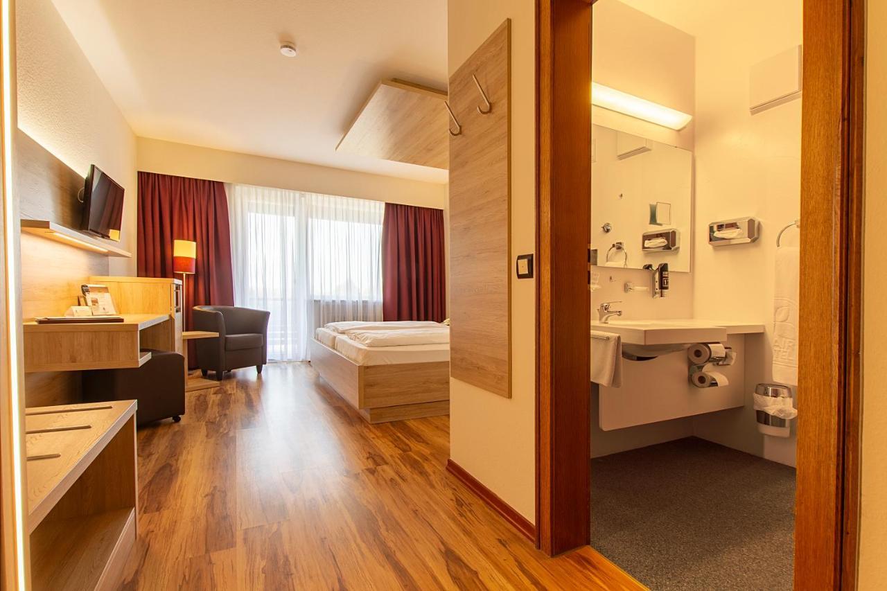 Flair-Hotel Zum Benediktiner Schwarzach am Main Ngoại thất bức ảnh