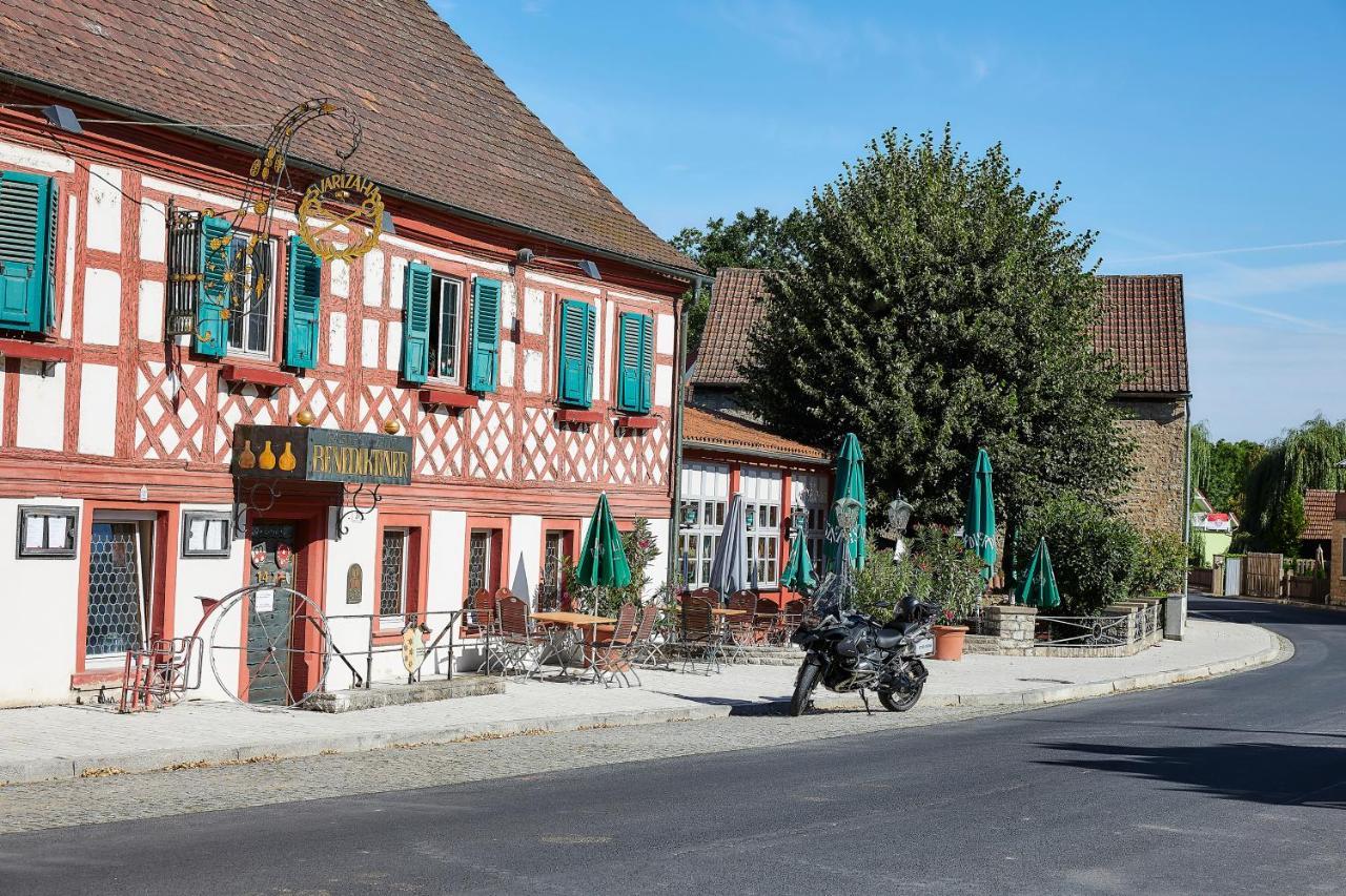 Flair-Hotel Zum Benediktiner Schwarzach am Main Ngoại thất bức ảnh
