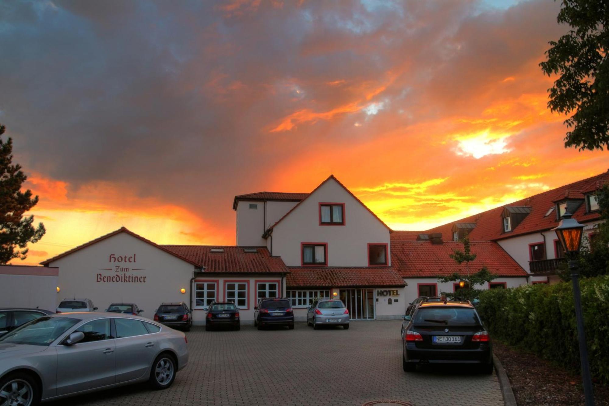 Flair-Hotel Zum Benediktiner Schwarzach am Main Ngoại thất bức ảnh