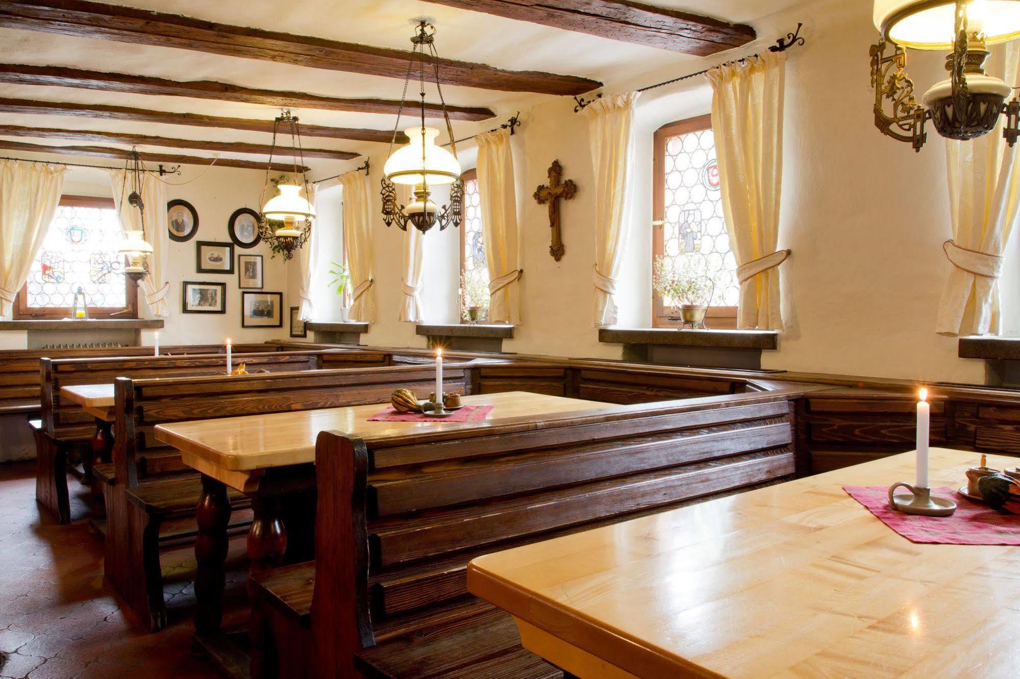 Flair-Hotel Zum Benediktiner Schwarzach am Main Ngoại thất bức ảnh